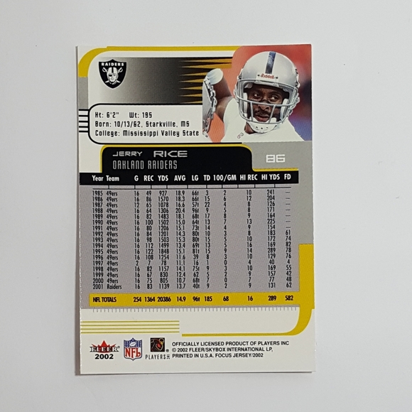 2002 Fleer Jerry Rice - Picture 2 of 3